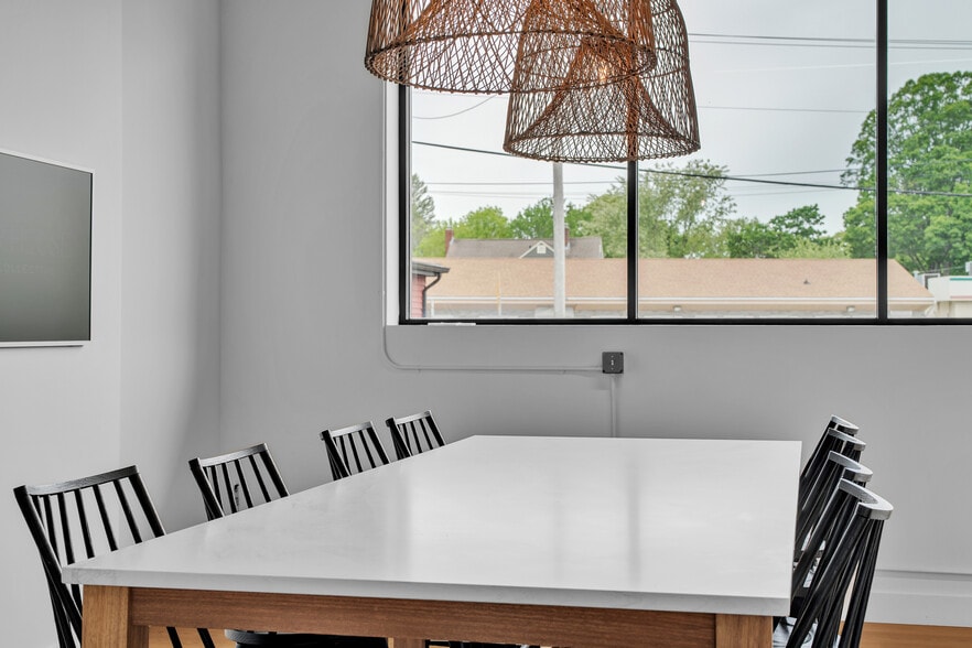More Photos Of 5 Forbes St, Riverside Freestanding For Sale