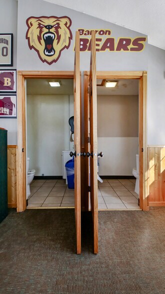 More Photos Of 613 E La Salle Ave, Barron Restaurant For Sale