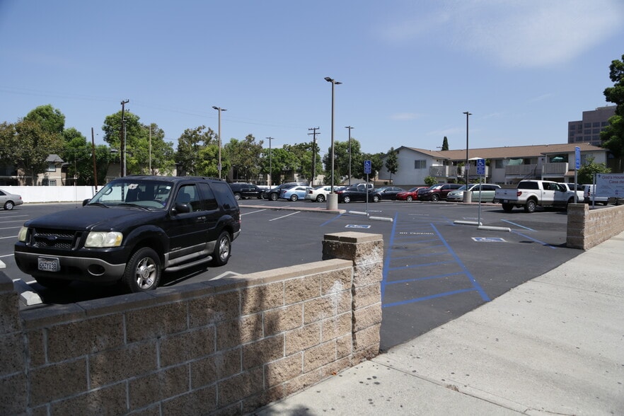 More Photos Of 701 W Broadway, Anaheim Religious Facility For Sale