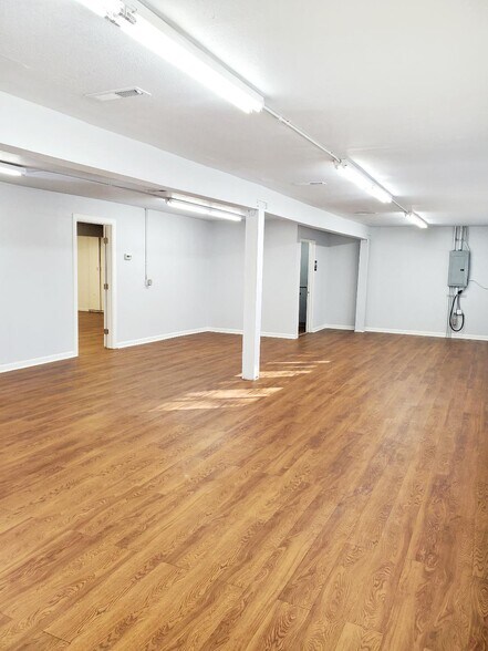 More Photos Of 2820 Broadmoor Ave, Concord General Retail For Sale