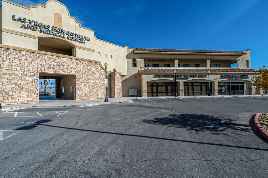More Photos Of 7175 N Durango Dr, Las Vegas Medical For Lease