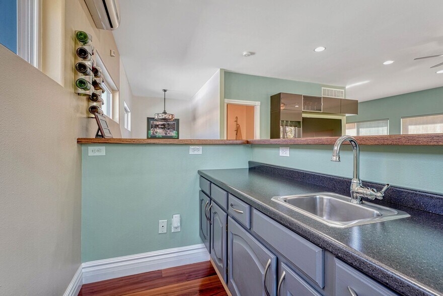 More Photos Of 2532 W Colorado Ave, Colorado Springs Storefront Retail Office For Sale