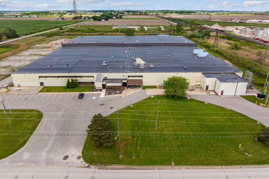 Primary Photo Of 189 Queen St N, Chatham-Kent Warehouse For Lease