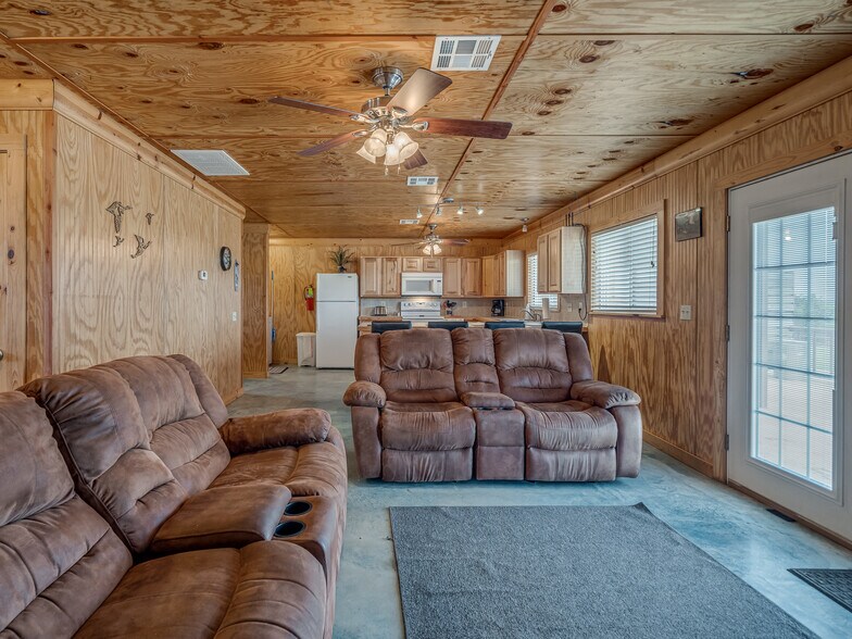 More Photos Of 341070 E 890 Rd, Chandler Lodge Meeting Hall For Sale