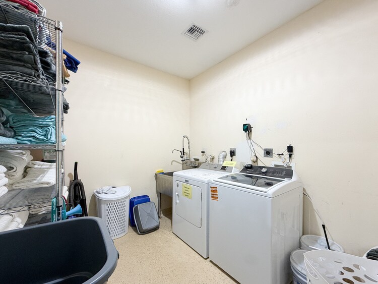 More Photos Of 45 E Airline Hwy, Kenner Veterinarian Kennel For Lease