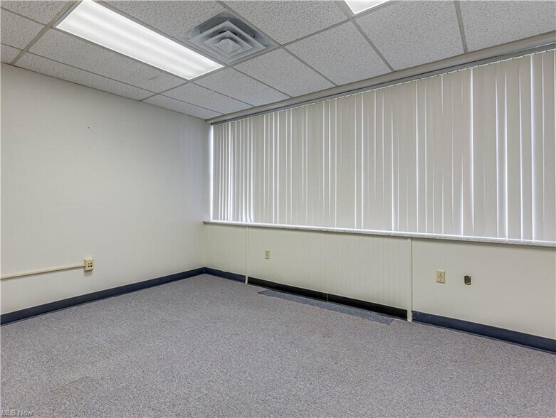 More Photos Of 680 E Market St, Akron Loft Creative Space For Lease