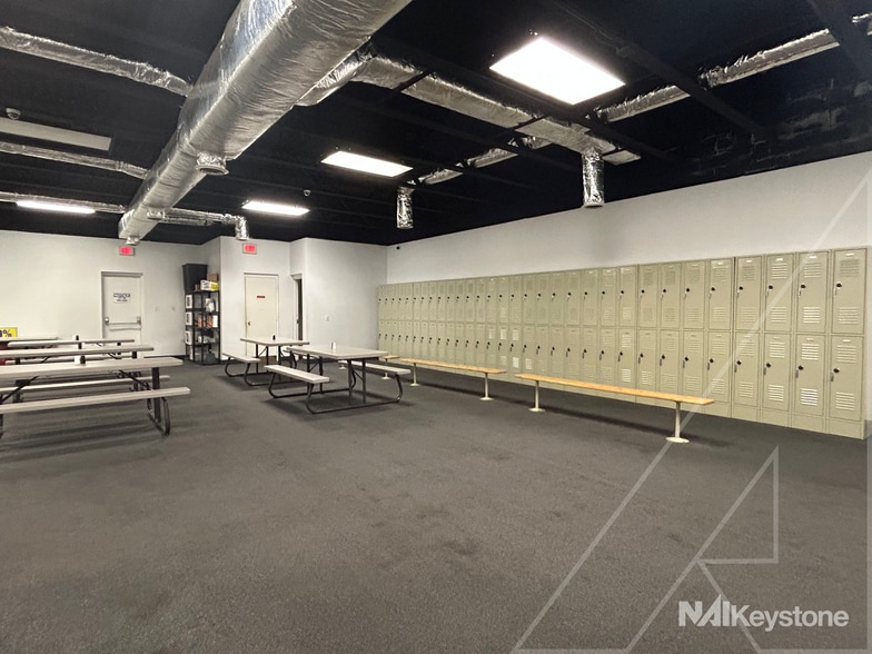 More Photos Of 475 Riverfront Dr, Reading Manufacturing For Lease