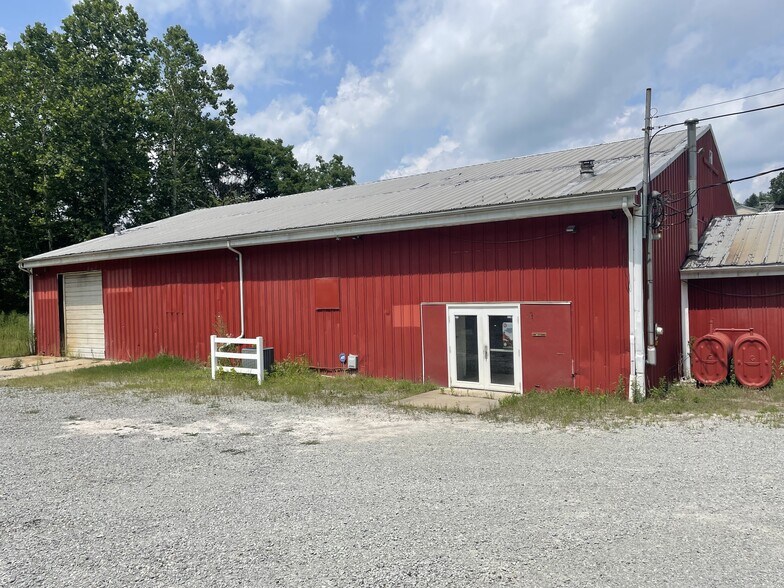 More Photos Of 28 Fairwood Dr, Irwin Medical For Lease