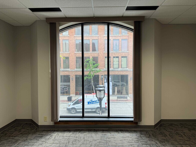 More Photos Of 320 3rd St SE, Cedar Rapids Office For Lease