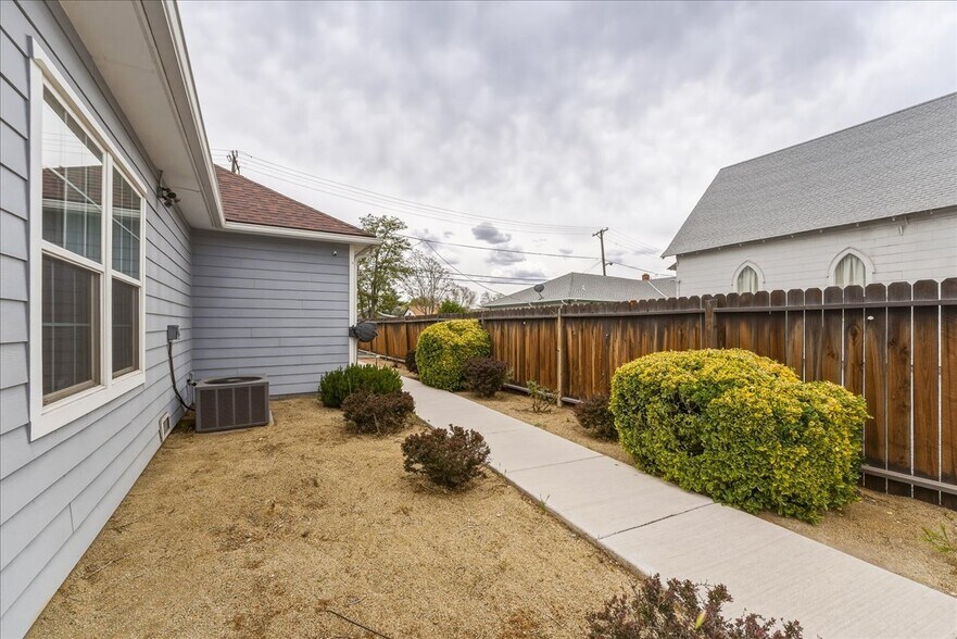 More Photos Of 438 Pyramid Way, Sparks Office For Sale
