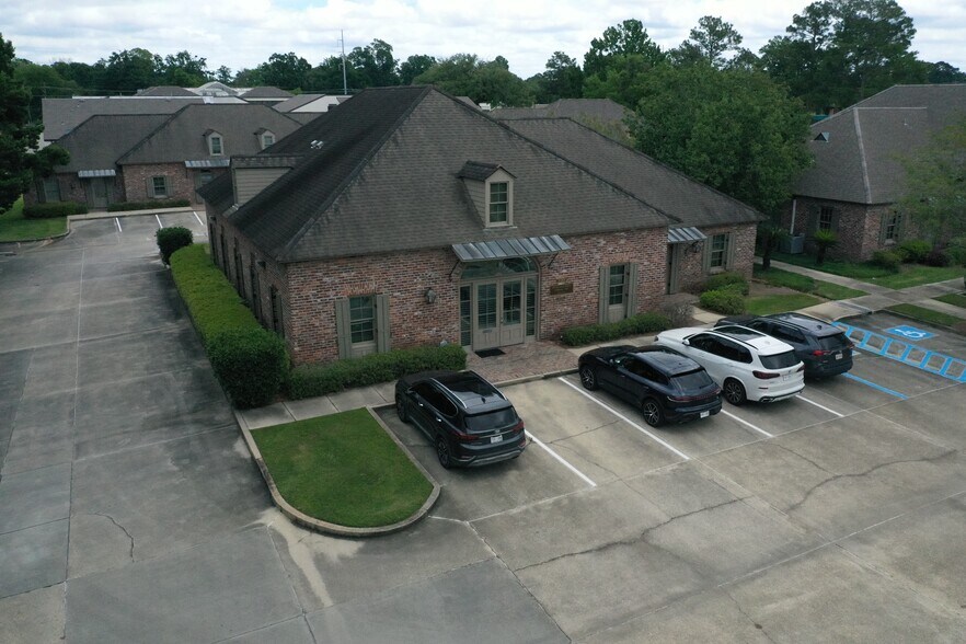 More Photos Of 2161 Quail Run, Baton Rouge Serviced Offices For Sale