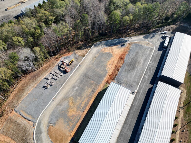 More Photos Of 1848 Chespark Dr, Gastonia Unknown For Lease