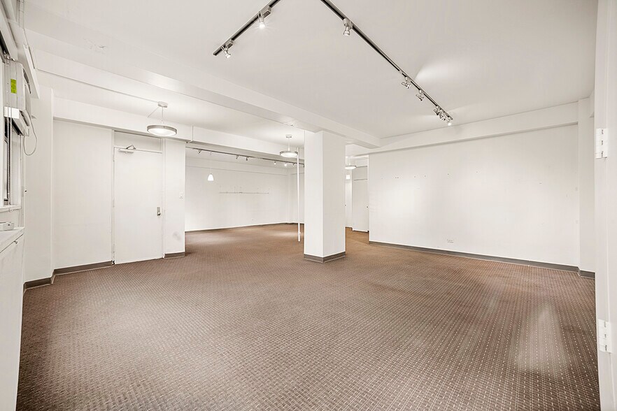 More Photos Of 310 E 65th St, New York Apartments For Lease