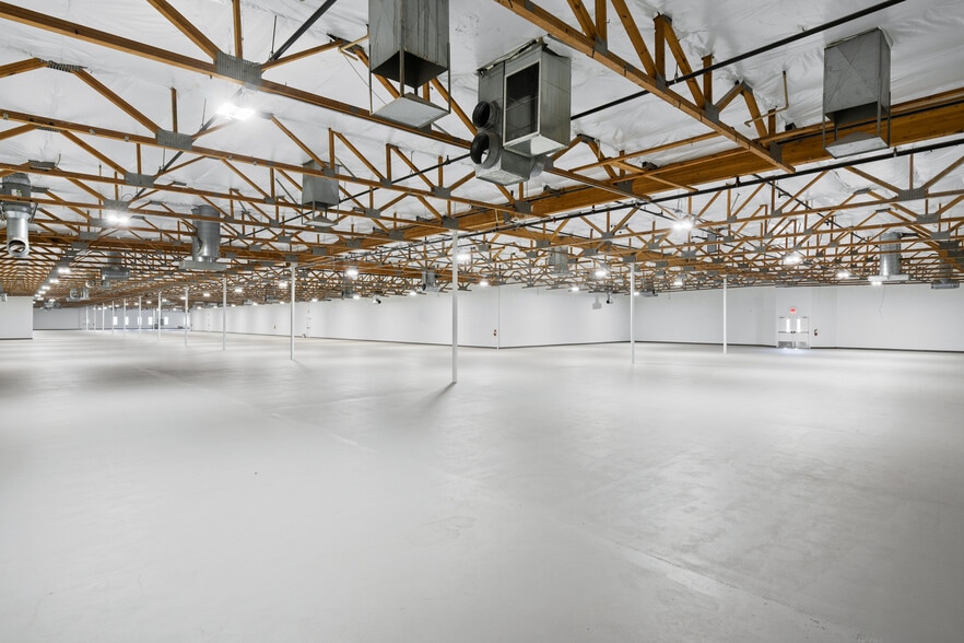 More Photos Of 2837 W Louise Dr, Phoenix Service For Sale