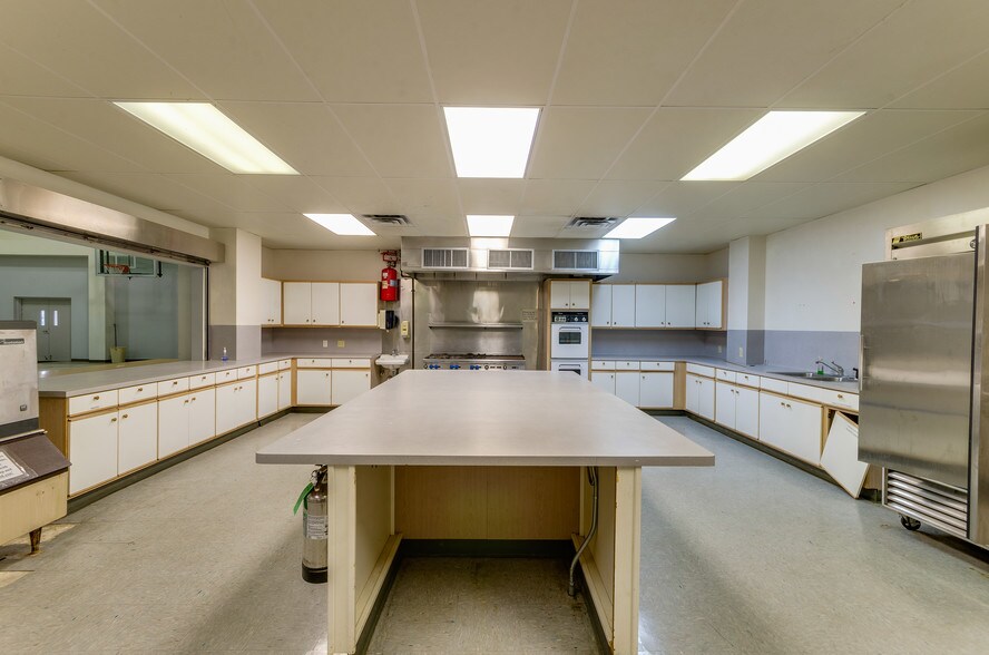 More Photos Of 1411 W Main St, League City Schools For Sale
