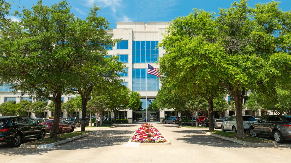 More Photos Of 11511 Luna Rd, Dallas Office For Lease