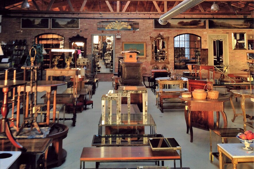 More Photos Of 1750 N Springfield Ave, Chicago Warehouse For Lease