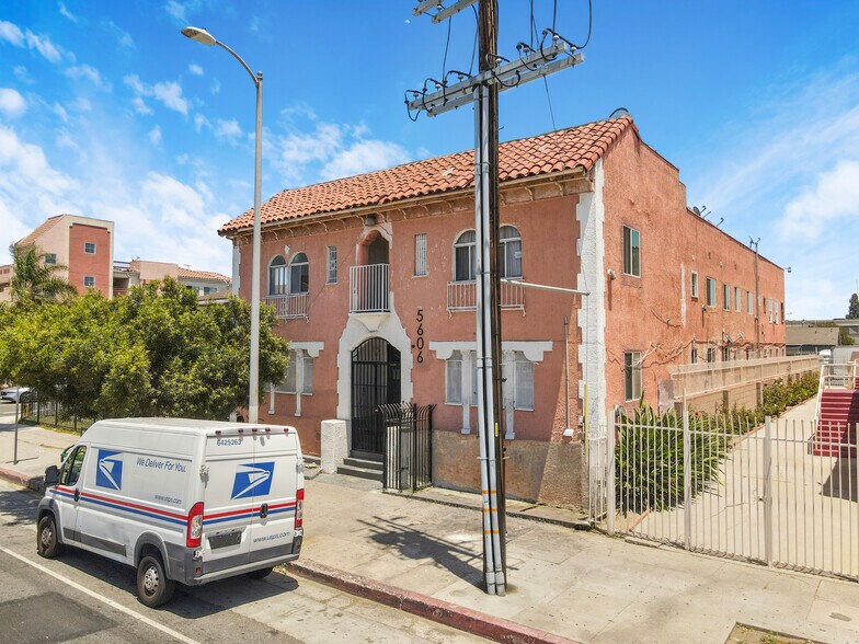 More Photos Of 5606 S Figueroa St, Los Angeles Apartments For Sale