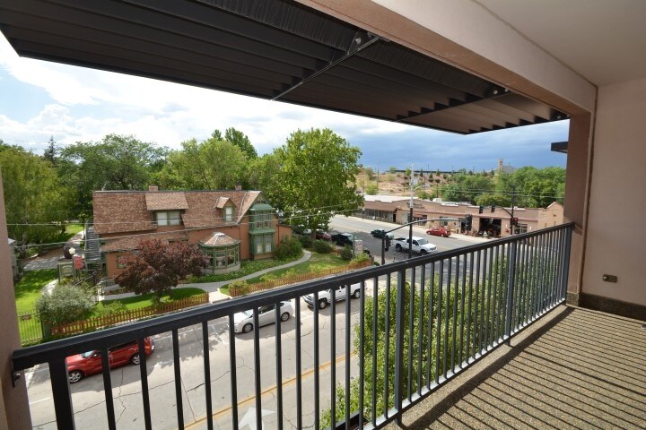 More Photos Of 325 W Gurley St, Prescott Office For Lease