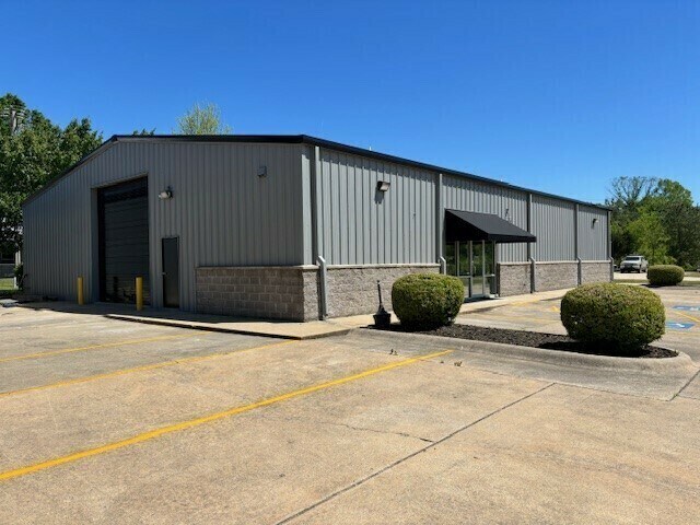 More Photos Of 1290 Dons Ln, Conway Service For Lease