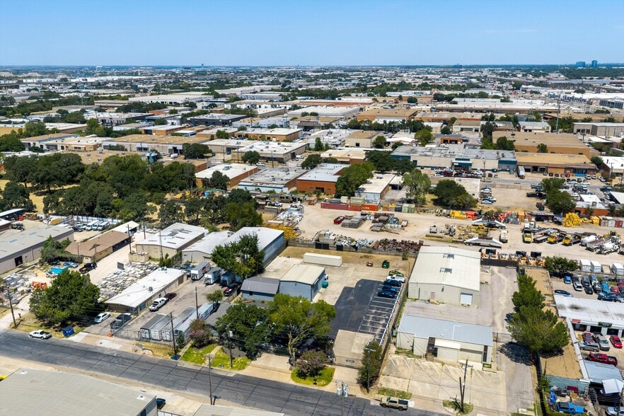 More Photos Of 2655 Myrtle Springs Ave, Dallas Light Manufacturing For Sale