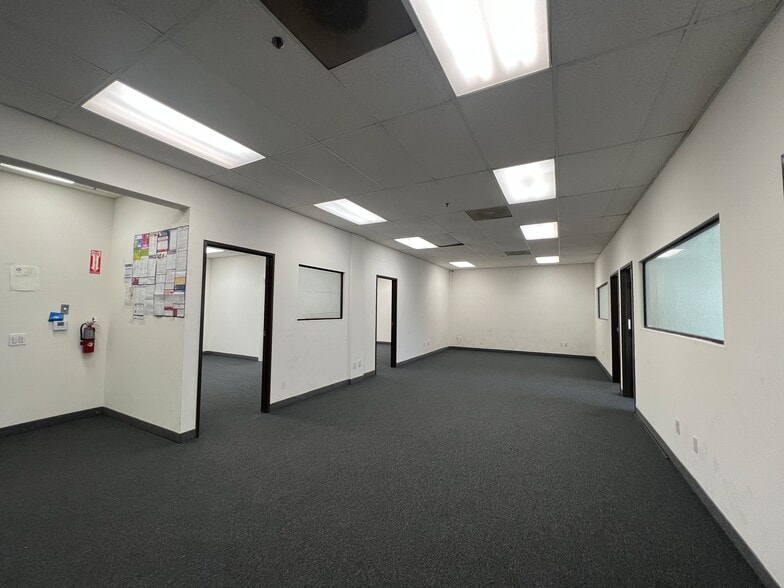 More Photos Of 17533-17539 Rowland St, Rowland Heights Warehouse For Lease