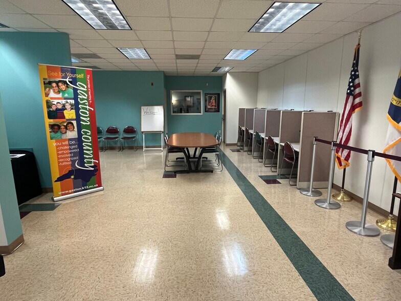 More Photos Of 1391 Bessemer City Rd, Gastonia Office For Sale