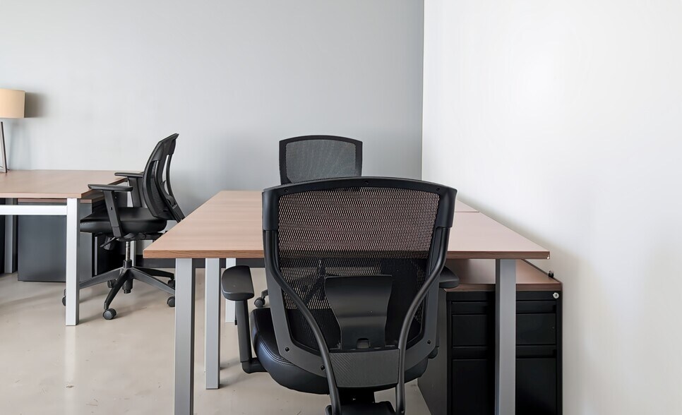 More Photos Of 9131 Keele St, Vaughan Coworking Space