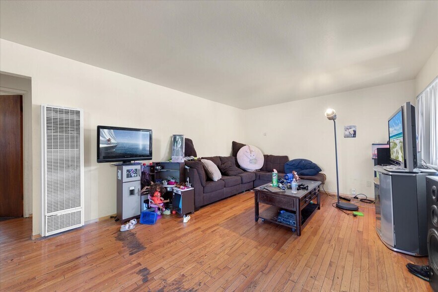 More Photos Of 236 Haas Ave, San Leandro Apartments For Sale