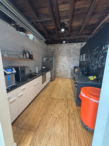 More Photos Of 269-299 Bassett St, San Jose Office Residential For Sale