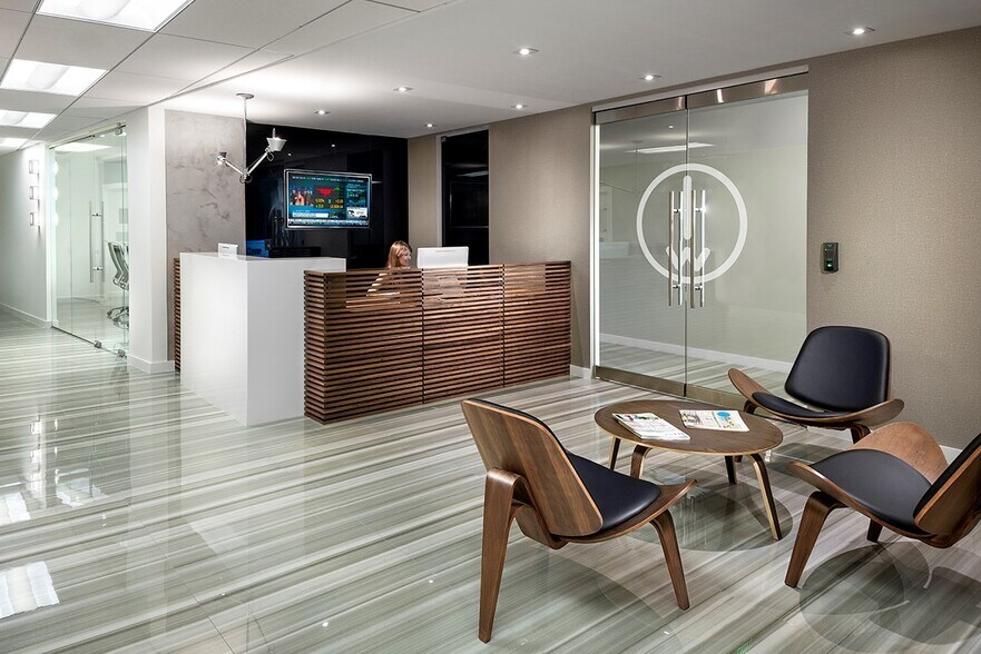 More Photos Of 150 SE 2nd Ave, Miami Office Residential For Lease