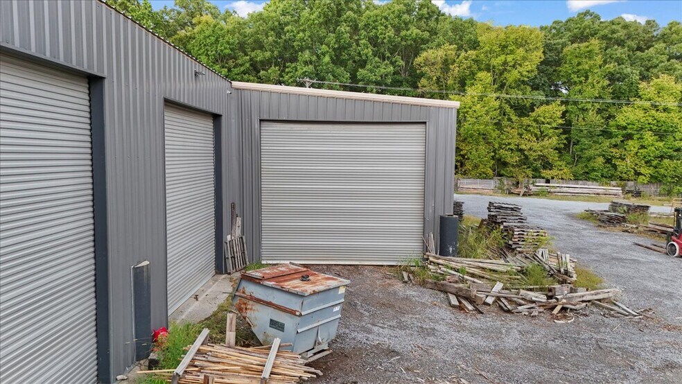 More Photos Of 11085 Baileyton Rd, Greeneville Manufacturing For Lease