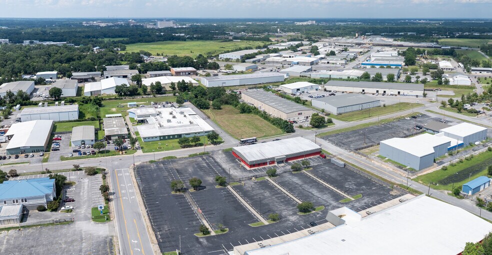 More Photos Of 3670 N L St, Pensacola Office For Lease