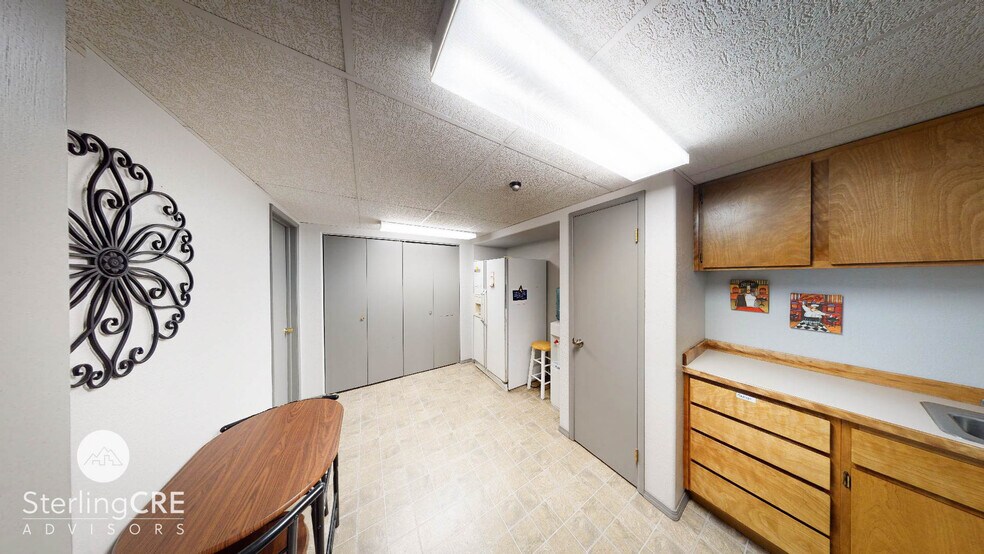 More Photos Of 204-214 Pinckney St, Hamilton Medical For Lease
