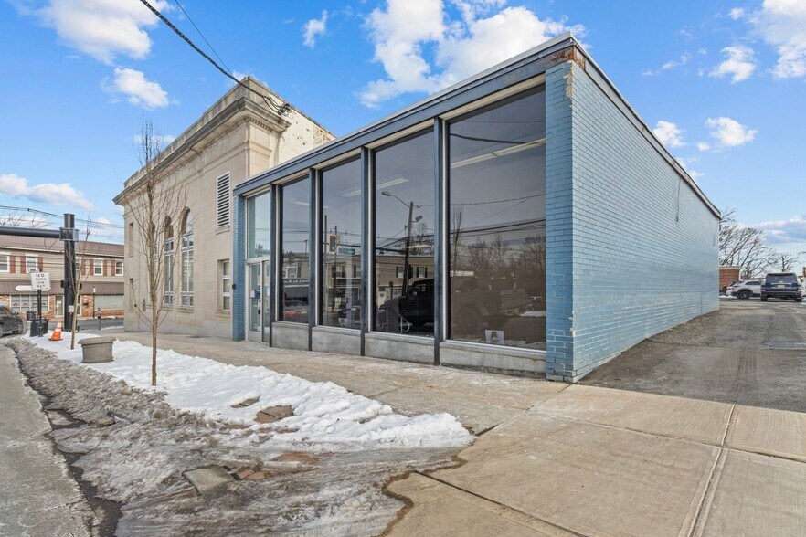 More Photos Of 89 Main St, Little Falls Bank For Lease
