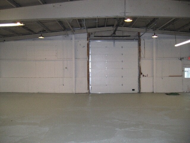 More Photos Of 105-119 Sprague Ave, Middletown Manufacturing For Lease