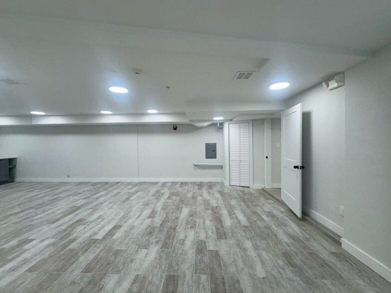 More Photos Of 241 Palisade Ave, Jersey City Specialty For Lease