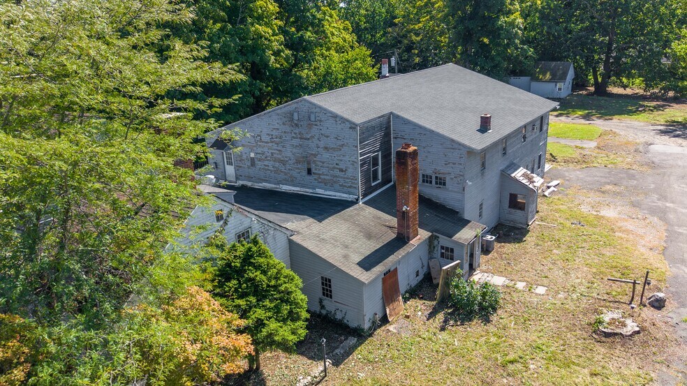 More Photos Of 329 Kent Rd, New Milford Apartments For Sale