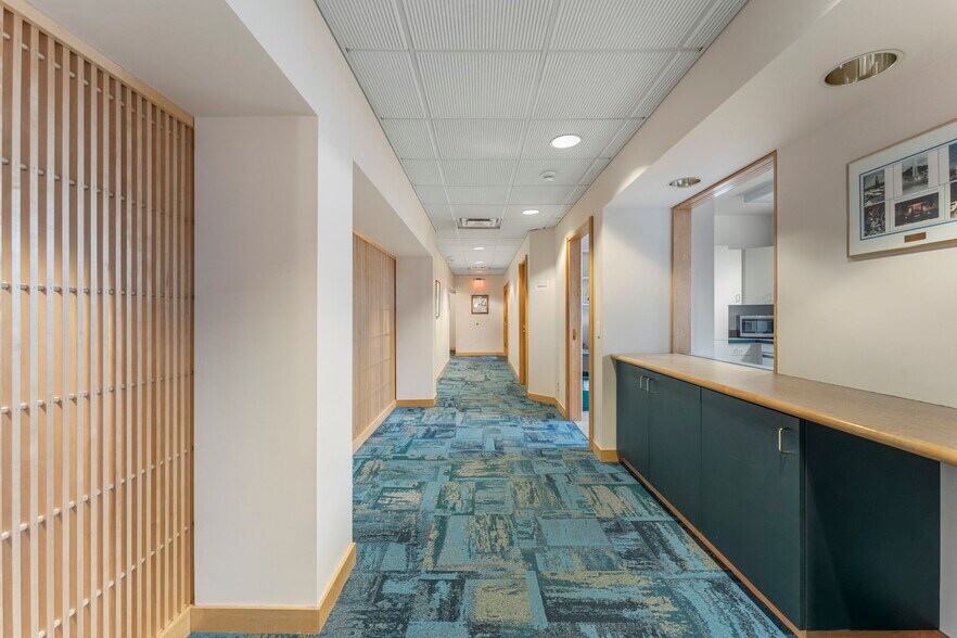 More Photos Of 1 W Market St, Corning Office For Lease