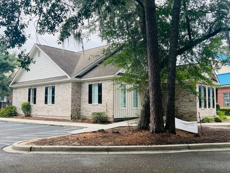 More Photos Of 56 Business Center Dr, Pawleys Island Medical For Sale
