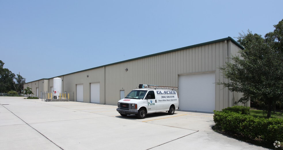 More Photos Of 56 S Dixie Hwy, Saint Augustine Warehouse For Lease