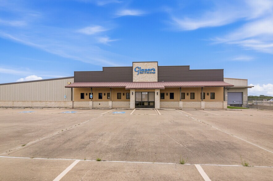 More Photos Of 8316 Lone Tree Rd, Victoria Industrial For Lease