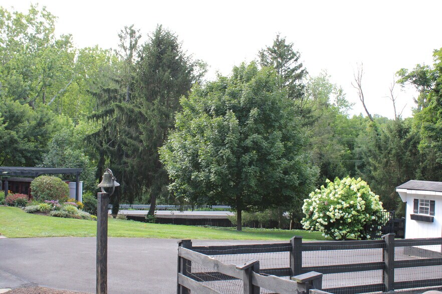 More Photos Of 547 Baltimore Pike, Glen Mills Office For Sale