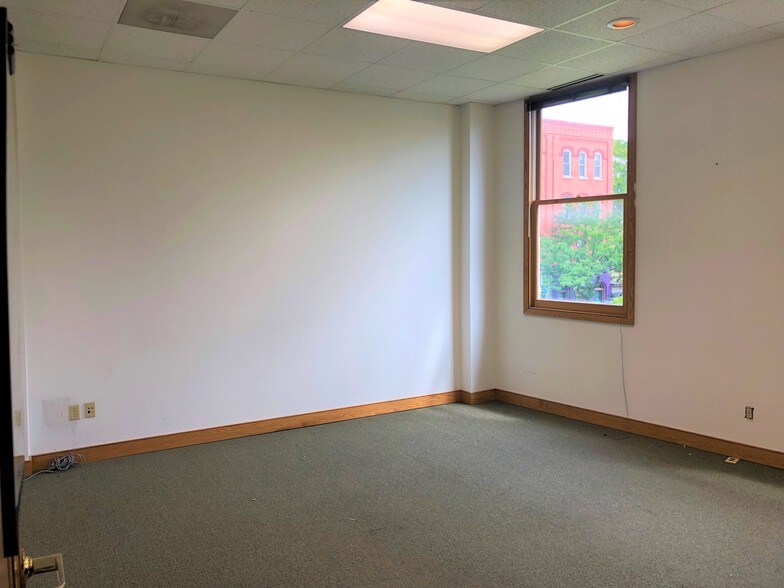 More Photos Of 231 Walton St, Syracuse Office Residential For Sale