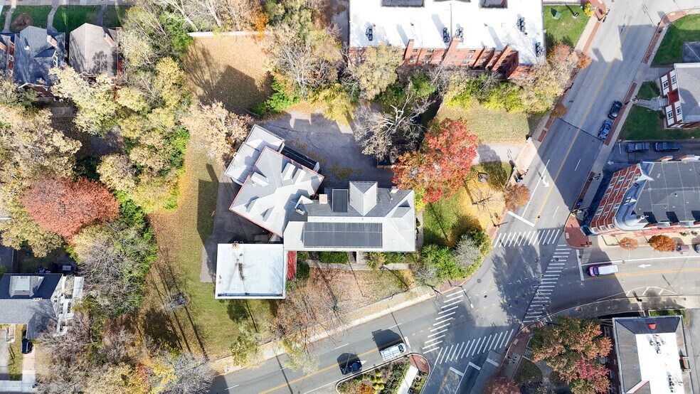 More Photos Of 2605 Woodburn Ave, Cincinnati Apartments For Sale