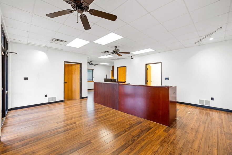 More Photos Of 1515 E Belt Line Rd, Carrollton Office Residential For Sale