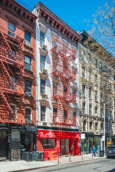 More Photos Of 133 Eldridge St, New York Storefront Retail Residential For Lease