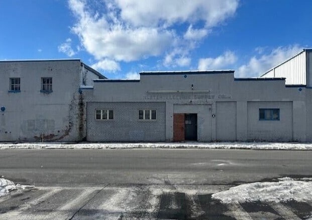 More Photos Of 9 Cornell St, Kingston Warehouse For Sale