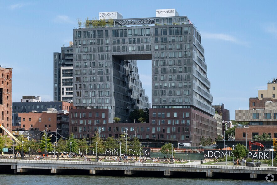 Primary Photo Of 325 Kent Ave, Brooklyn Apartments For Lease