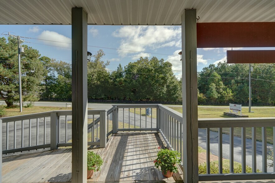 More Photos Of 2704 Lake Monticello Rd, Palmyra Office For Sale